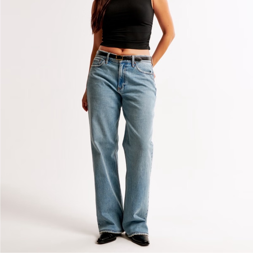 Abercrombie Curve Love Low Rise Baggy Jeans